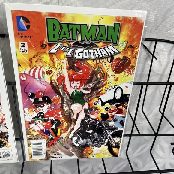 Batman: Li'l Gotham 1 2 5 8 Lot Dustin Nguyen DC Comics - Picture 3 of 5